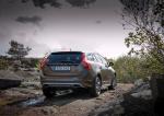 Volvo V60 D4 Cross Country 2015 года